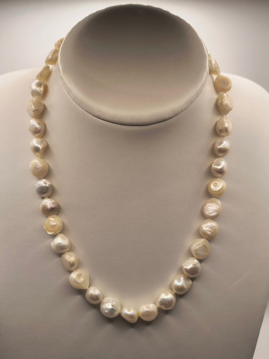 Baroque freshwater pearl necklace
