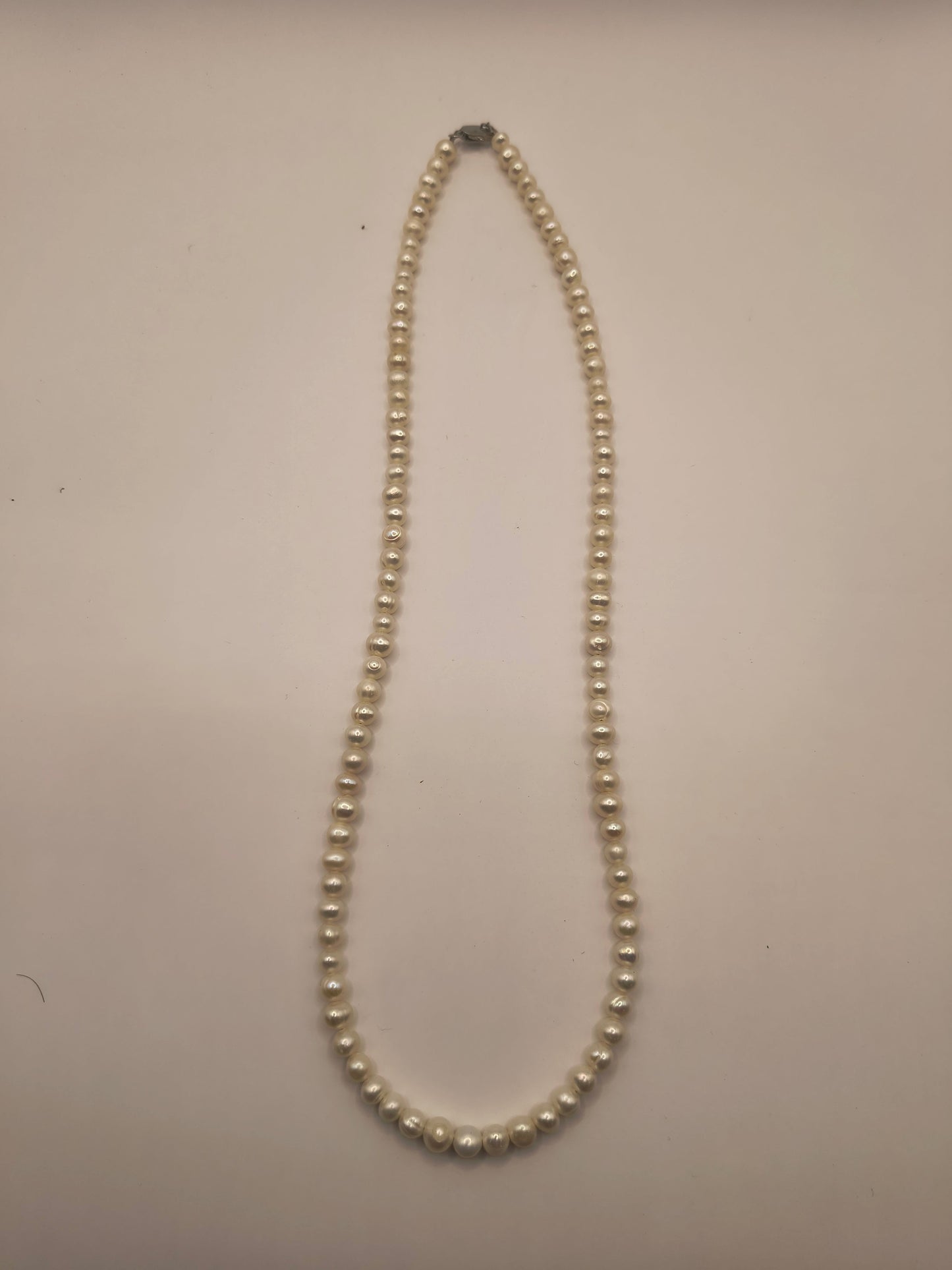 Small Freshwater pearl necklace (Short)