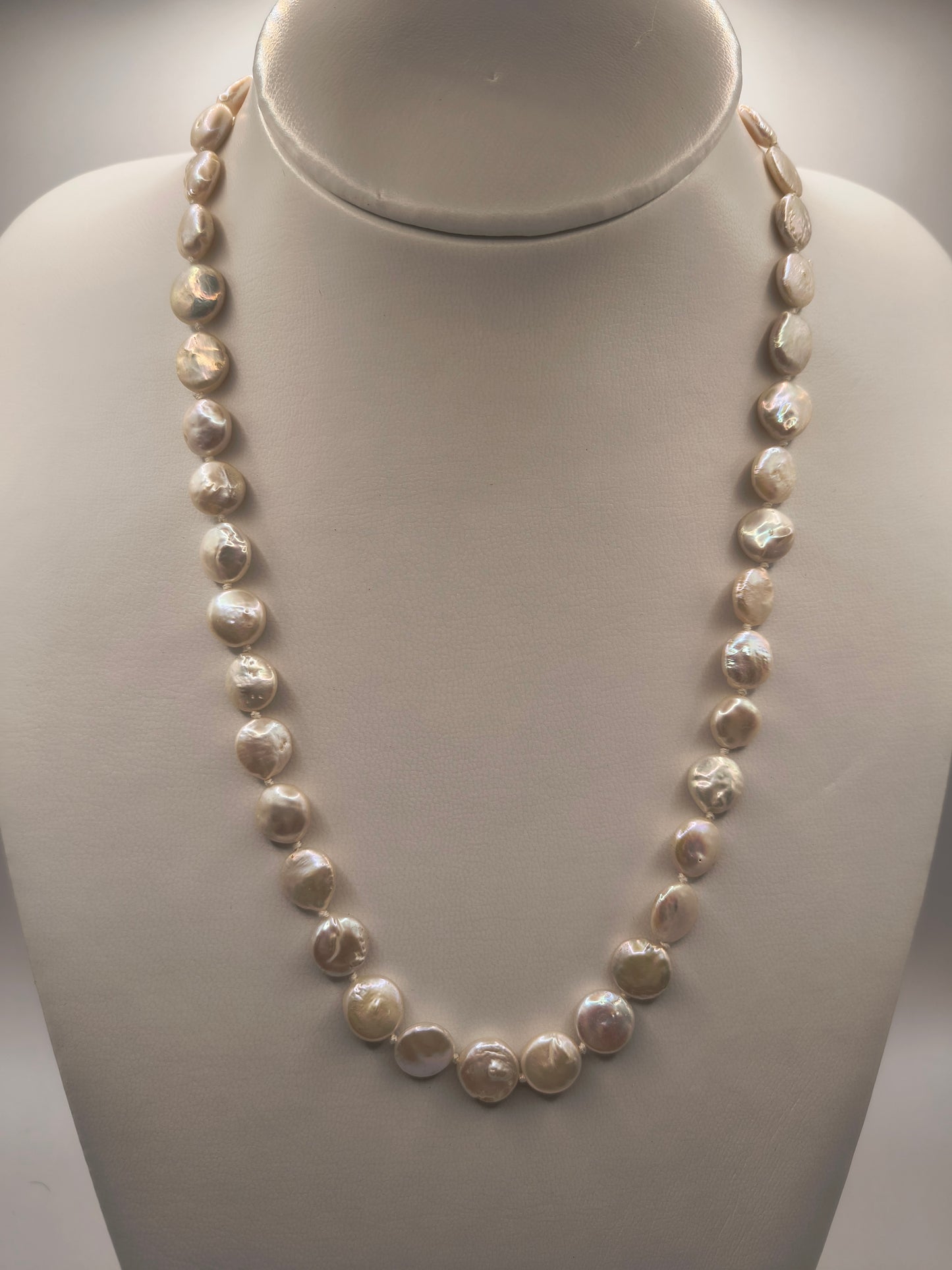 Freshwater pearl coin necklace (small pearls)