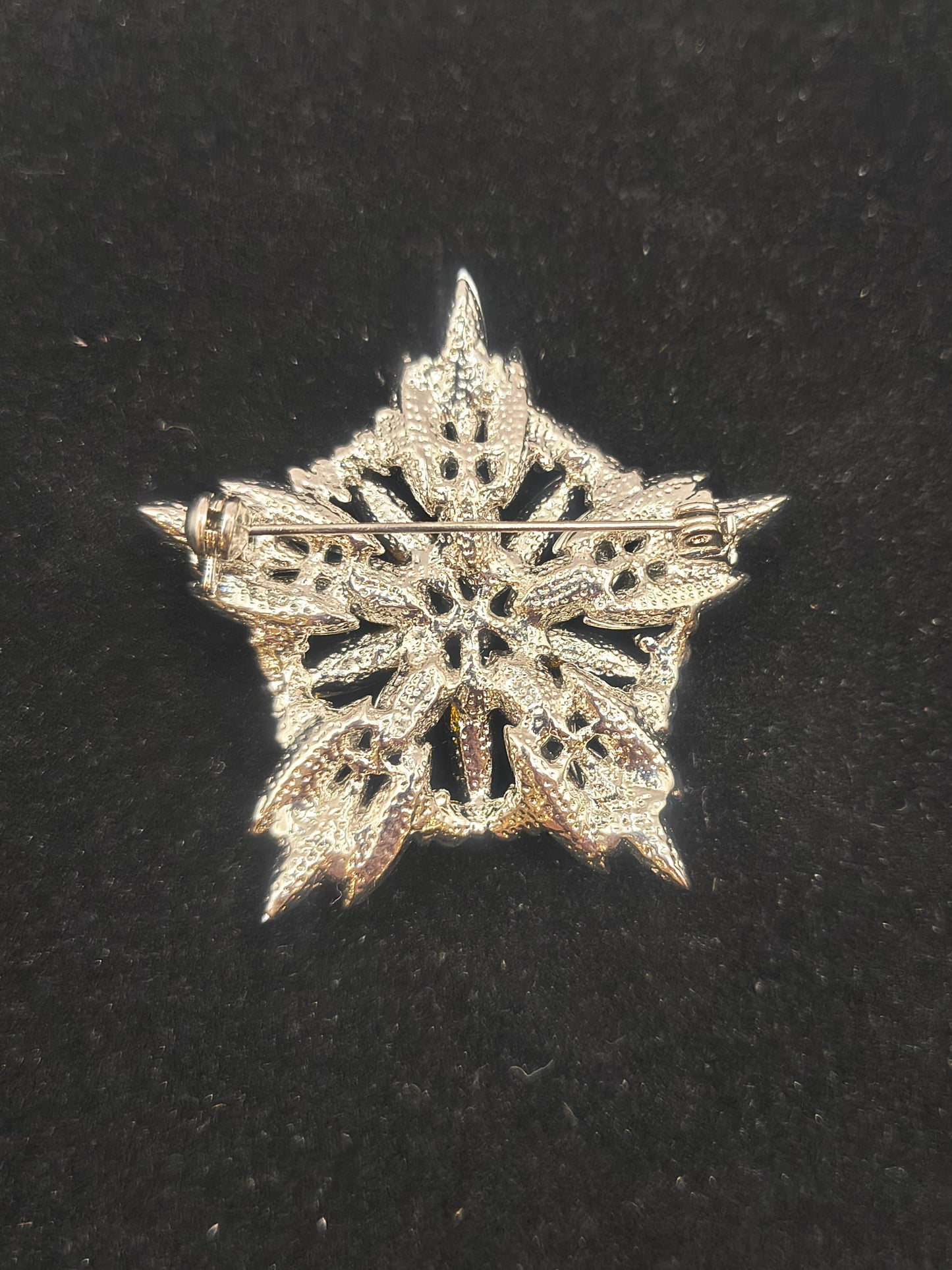 Green and yellow vintage star brooch