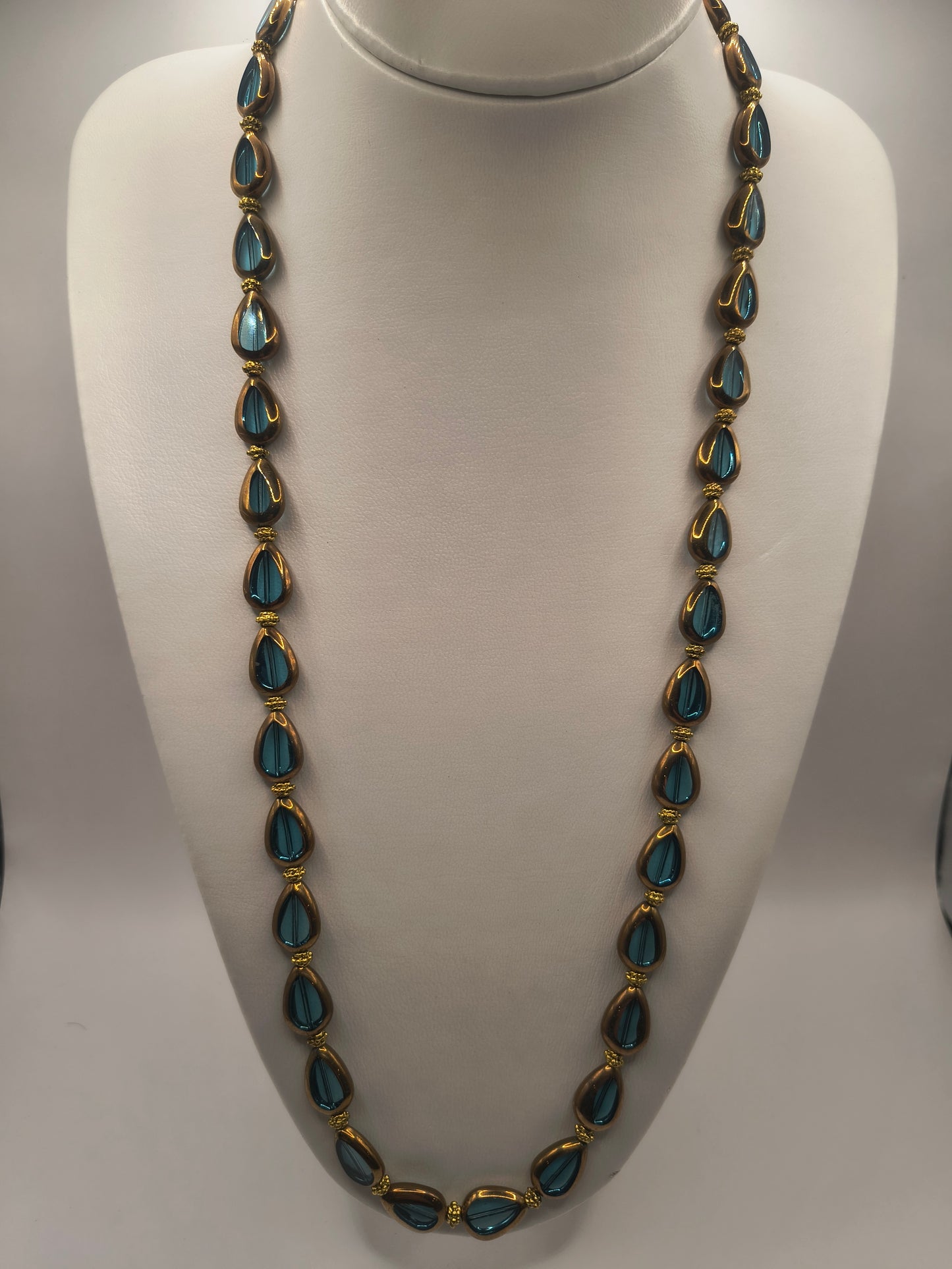 Blue stained venetian glass necklace (Teardrop)