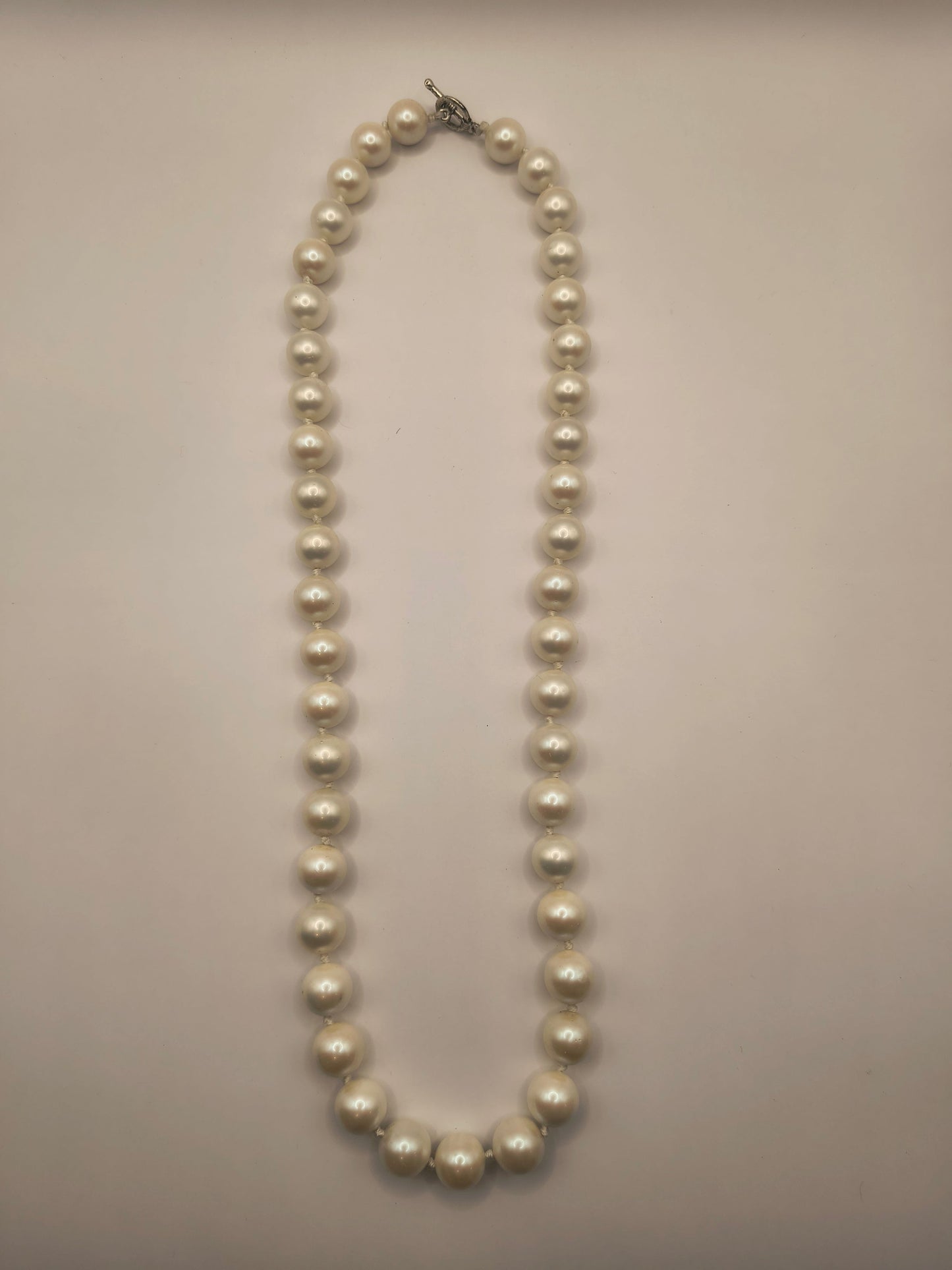 Mother of pearl necklace