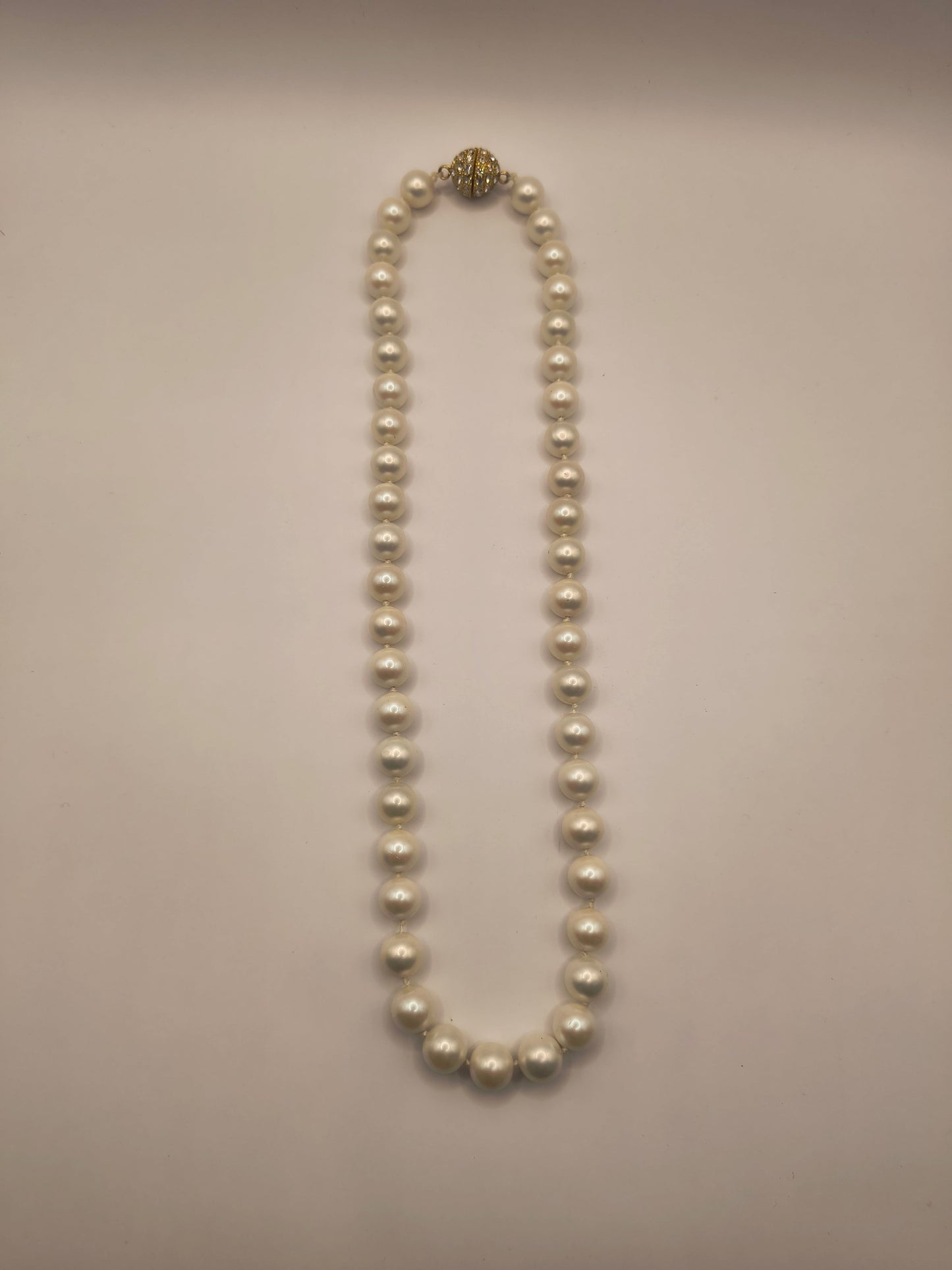 Mother of pearl necklace (Small pearls)