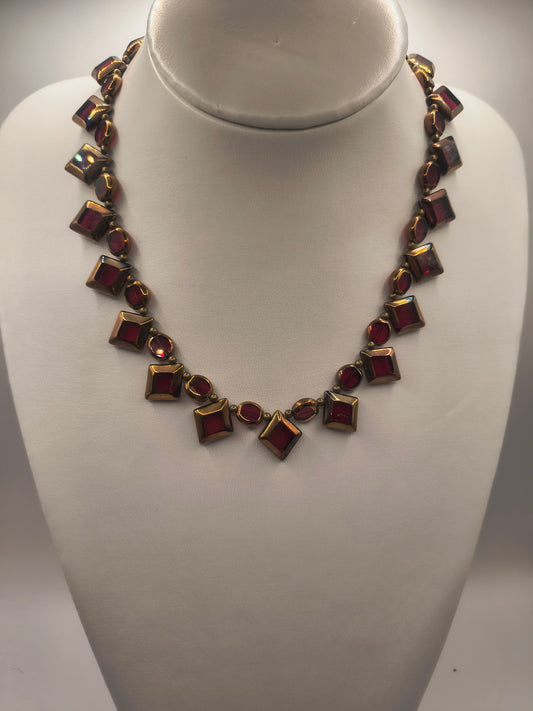 Red stained venetian glass necklace (Rounded/ Diamond)