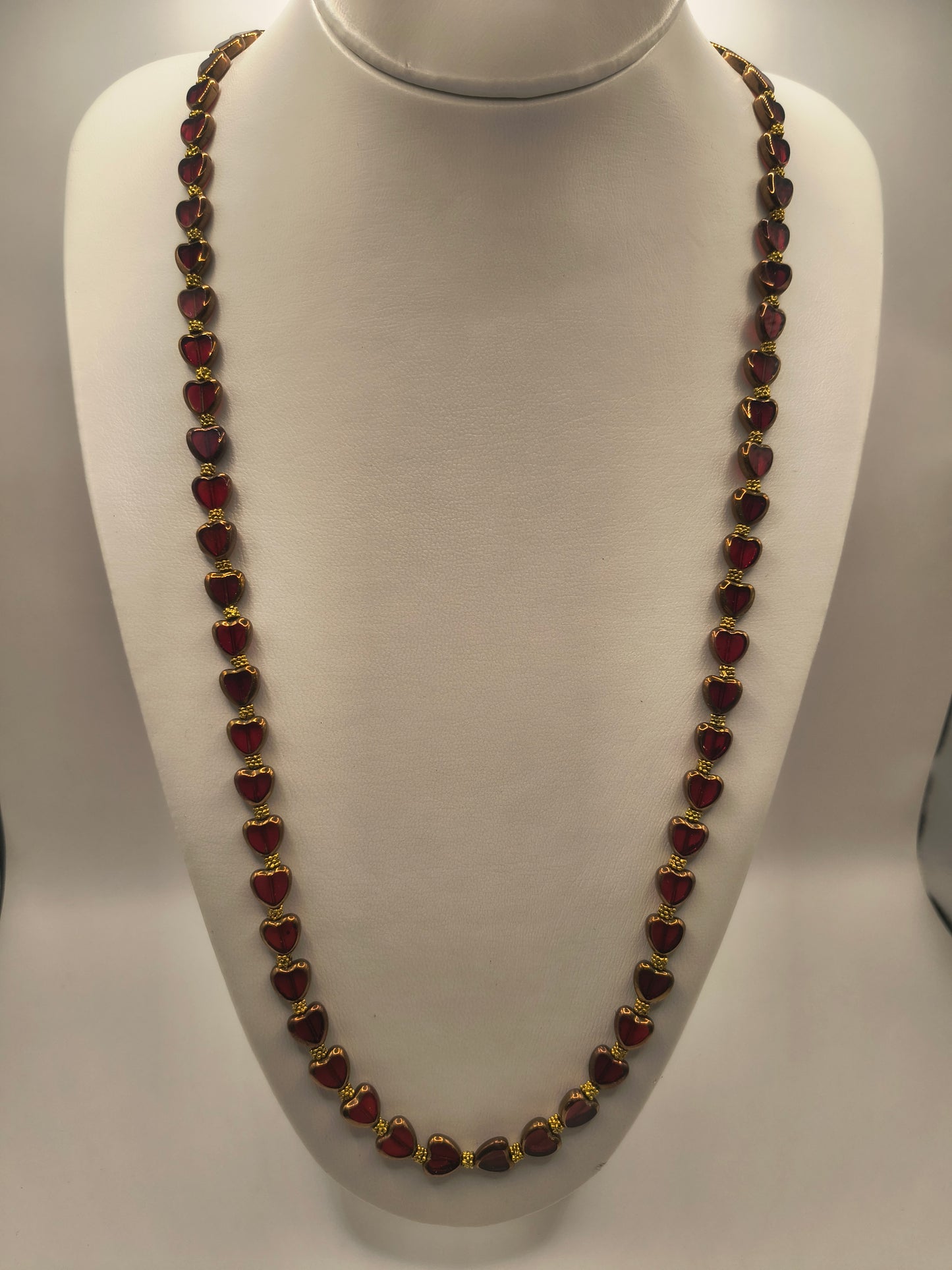 Red stained venetian glass necklace (Hearts Long)