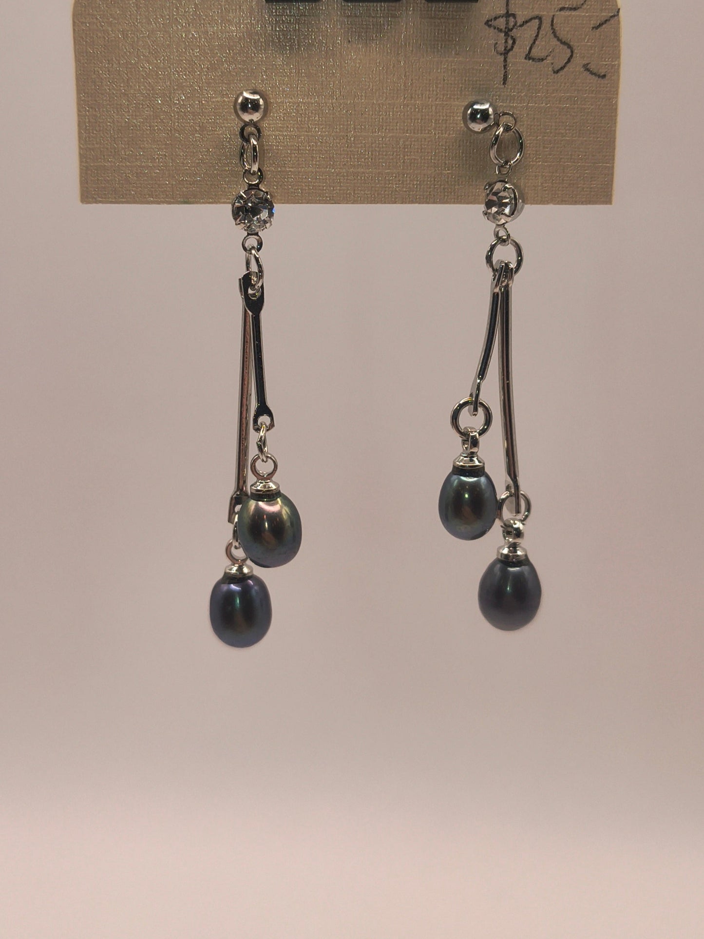 Freshwater pearl dangly earrings (black)