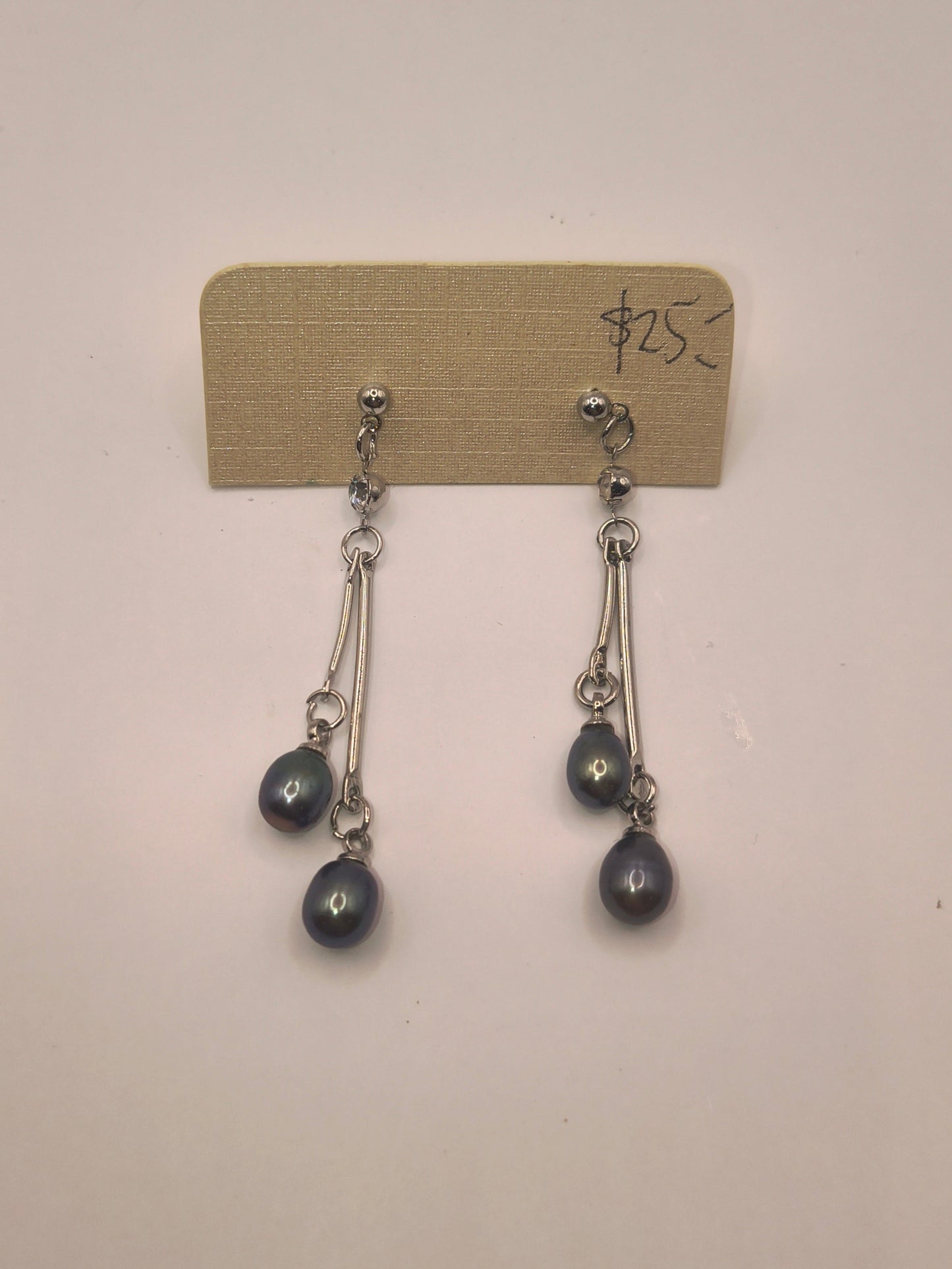 Freshwater pearl dangly earrings (black)