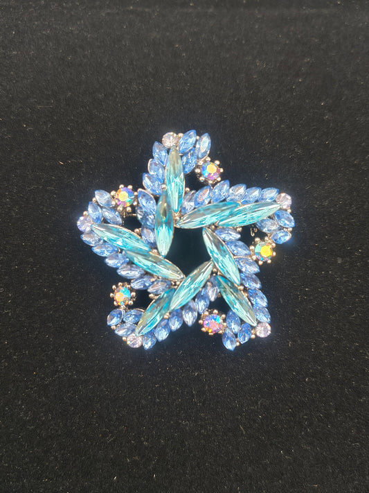 Blue vintage star brooch