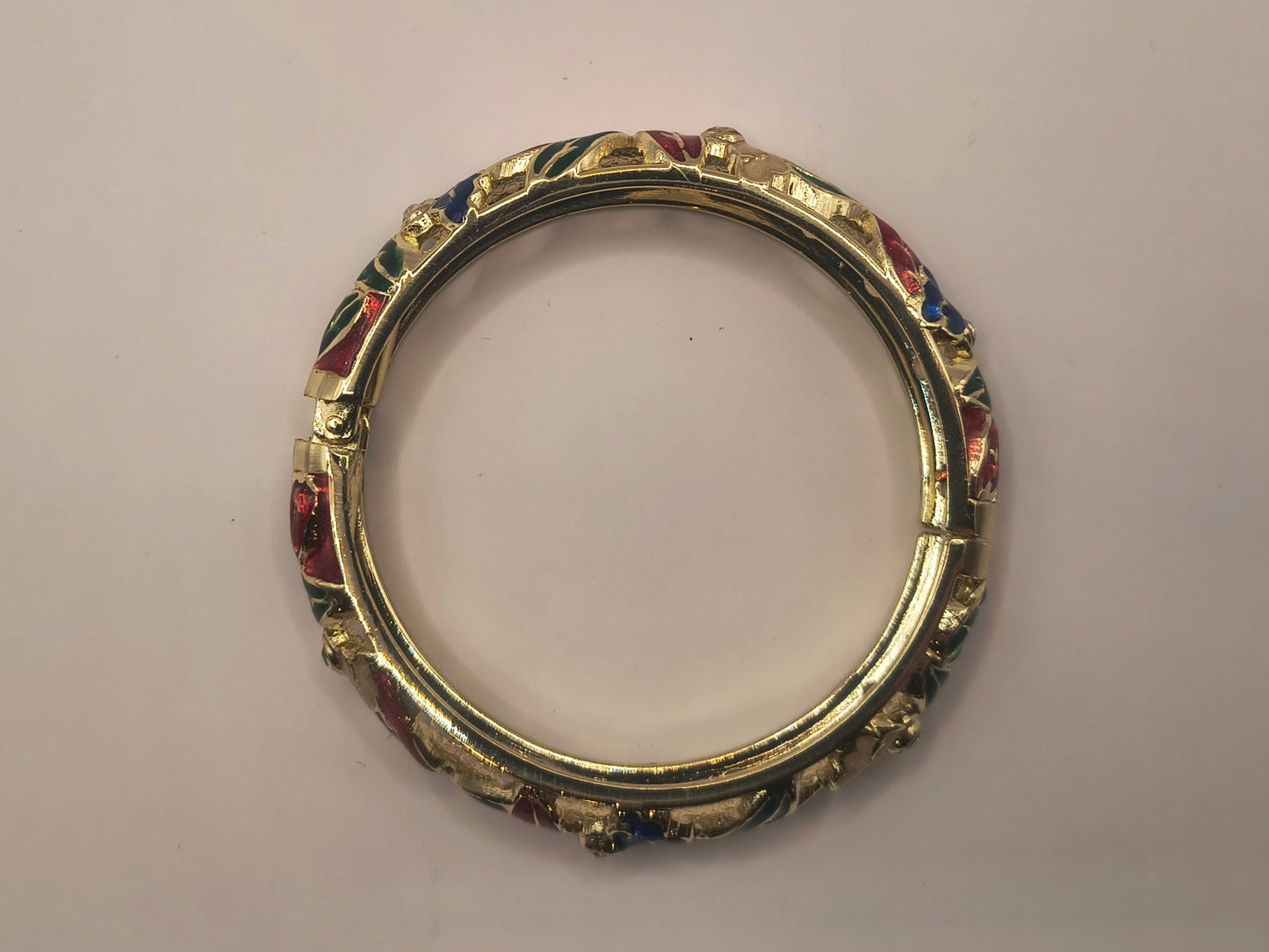 Polished ornate floral bracelet K