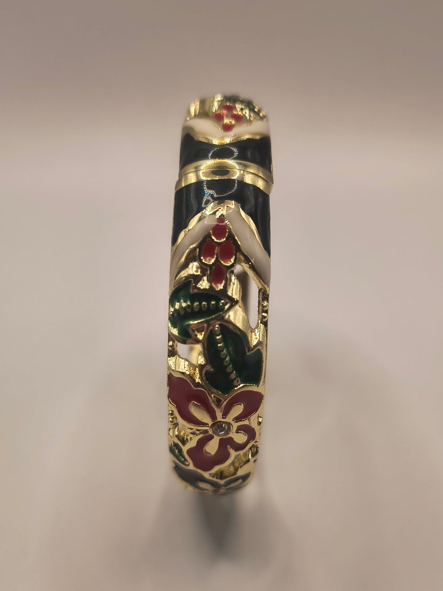 Polished ornate floral bracelet G