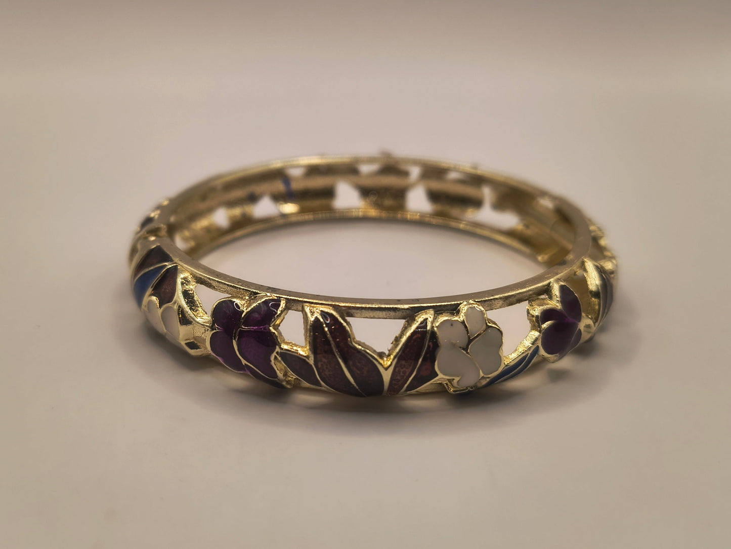 Polished ornate floral bracelet B